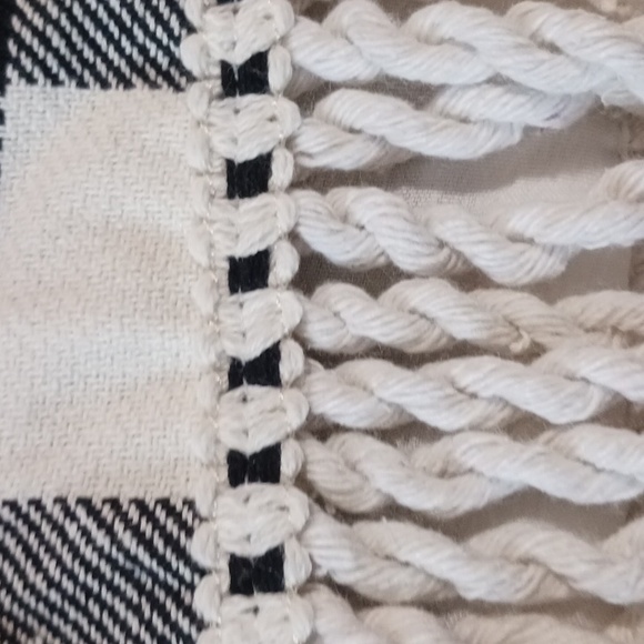 Gorgeous! Gardners Eden🌲Tree Skirt ⚜️ Buffalo Plaid Rope Fringe 🎄 Decor - Picture 10 of 15